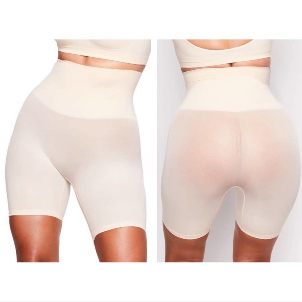 SKIMS - Core Control Mid Thigh Shaping Short - S/M